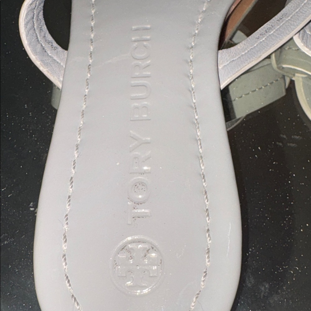 Tory Burch “Miller” Gray Patent Leather Sandals Size 7 1/2M - Picture 6 of 14